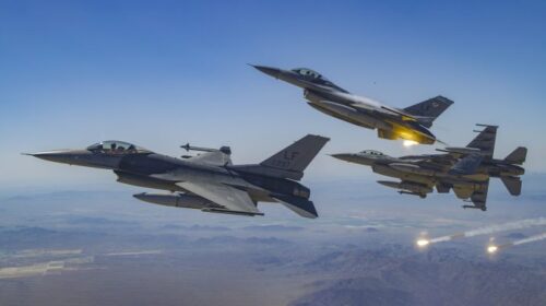 Kompania amerikane gati të dorëzojë aeroplanë luftarakë F-16 në Kiev
