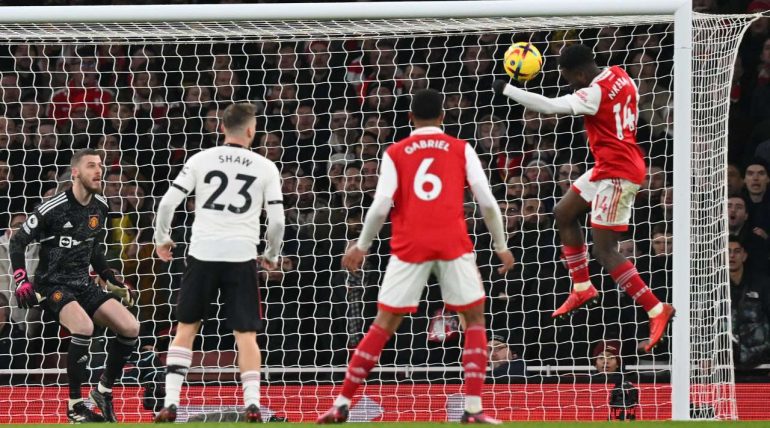Nketiah nderon Arsenalin në “frymën e fundit”, londinezët mundin minimalisht Manchester United