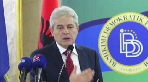 Ahmeti: Të mirat nuk vijnë me uratë, por më pushkë të gjatë