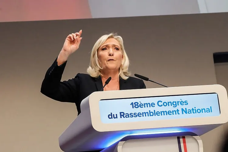 Le Pen: Përfshirja e plotë e NATO-s në Ukrainë do të çojë në luftën e tretë botërore
