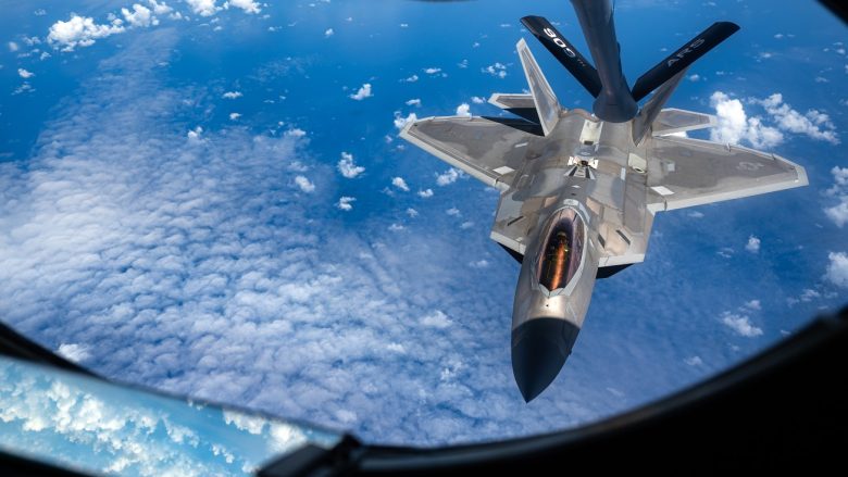 Gjenerali i lartë i forcave ajrore amerikane parashikon luftë me Kinën në vitin 2025