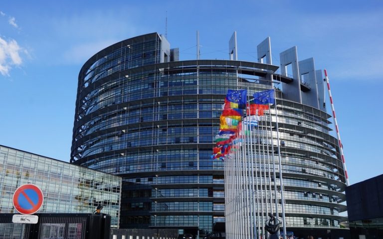 Parlamenti Evropian miraton vendimin për krijimin e një gjykate speciale për Rusinë