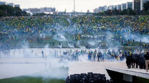 Protestat e dhunshme në Brazil, akuzohen 39 persona për grusht shteti pas sulmit në ndërtesat qeveritare