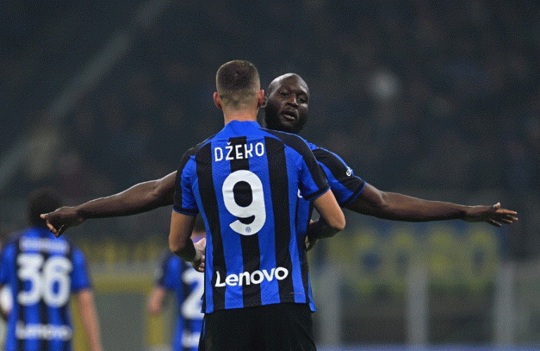 Inter tregon karakter, Dzeko ndëshkon Napolin, rihapen llogaritë e Serie A