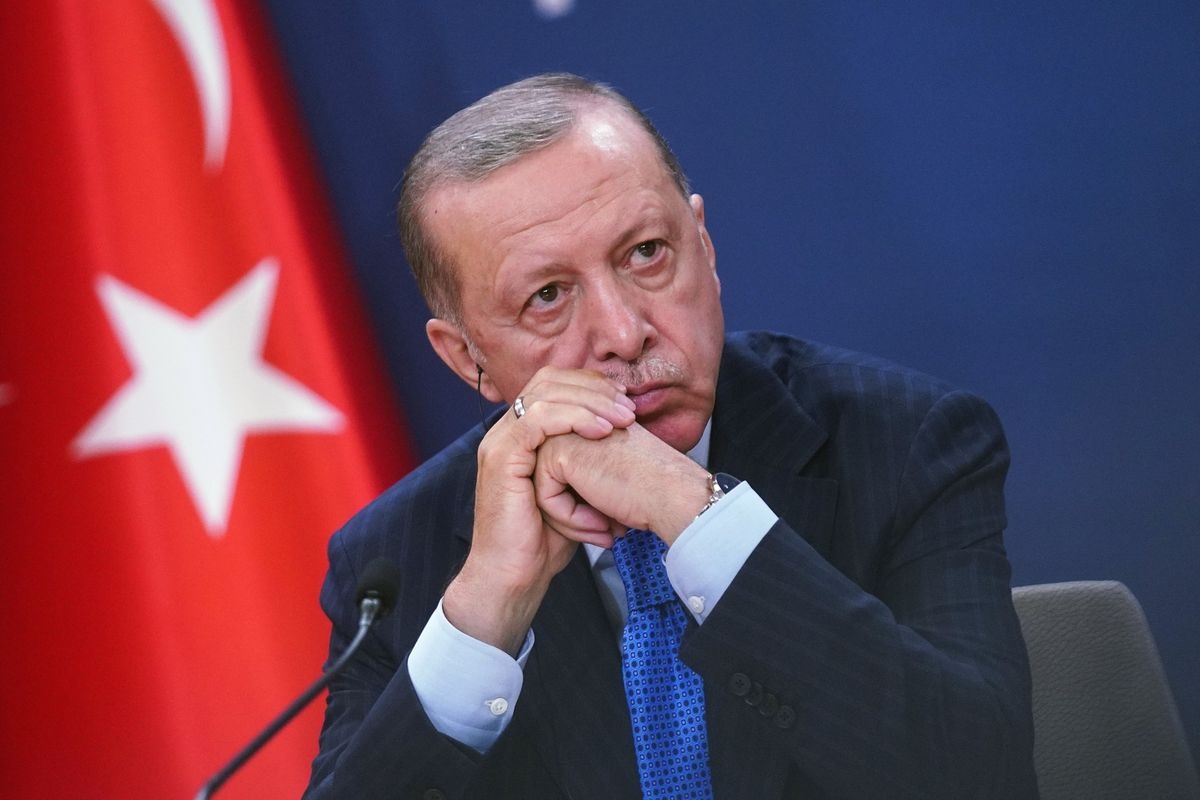 Erdogan: Vazhduam përpjekjet për zbutjen e tensioneve midis Kosovës dhe Serbisë