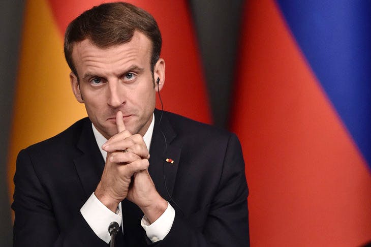 Macron: Nuk do t’i kërkoj falje Algjerisë për kolonizimin francez