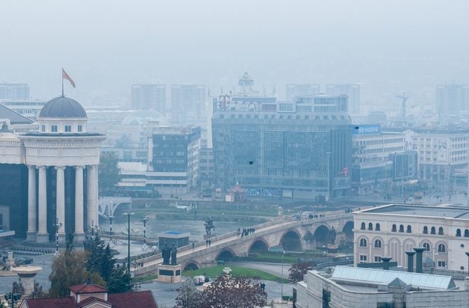 Edhe mëngjesin e sotëm Shkupi në mesin e qyteteve më të ndotura në botë