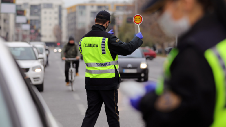 Shkup, policia gjobit 68 shoferë
