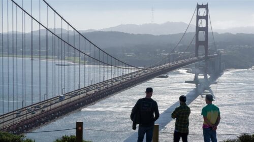 Ura e famshme “Golden Gate”, simbol i San Francisco-s