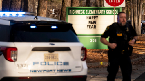E rëndë në SHBA/ Një 6-vjeçar plagos me armë mësuesen në një shkollë në Virxhinia