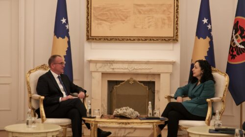 (VIDEO) Taravari takime me krerët e shtetit dhe politikës së Kosovës