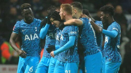 Son kualifikon Tottenhamin në FA Cup, shënon edhe blerja e re