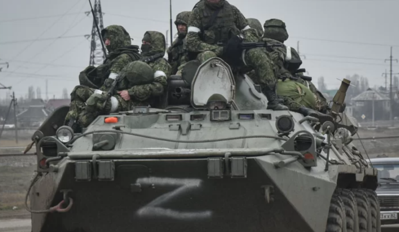 NATO: Rusia ka nisur ofensivën, të dërgojmë më shumë armë në Ukrainë