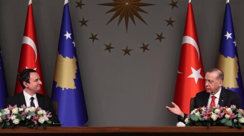 Erdoğan: Turqia mbështet dialogun midis Kosovës dhe Serbisë, pret që palët të shfaqin qasje paqësore dhe konstruktive