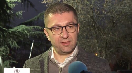 VIDEO| Mickoski: Kovaçevski dhe Grubi me shqelma i larguan njerëzit e Alternativës