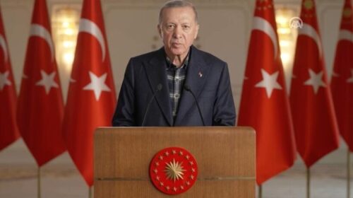 Erdogan: Turqia vlerëson përpjekjet e shpëtimit pas tërmetit dhe ndihmat që vijnë nga e gjithë bota