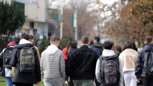 Alarme për bomba në 32 shkolla në Shkup dhe një në Prilep