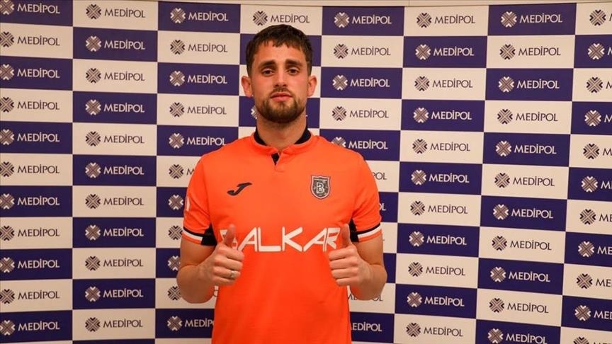 Adnan Januzaj në huazim te Medipol Başakşehir deri në fund të sezonit
