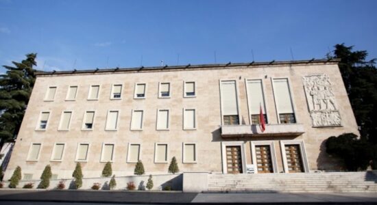 Qeveria shqiptare e miratoi propozim-marrëveshjen për bashkëpunim për formimin e grupit të përbashkët për luftë kundër krimit të organizuar