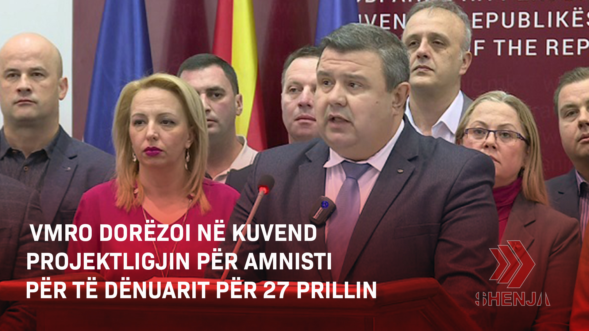 (VIDEO) VMRO dorëzoi në Kuvend Projektligjin për Amnisti për të dënuarit për 27 Prillin