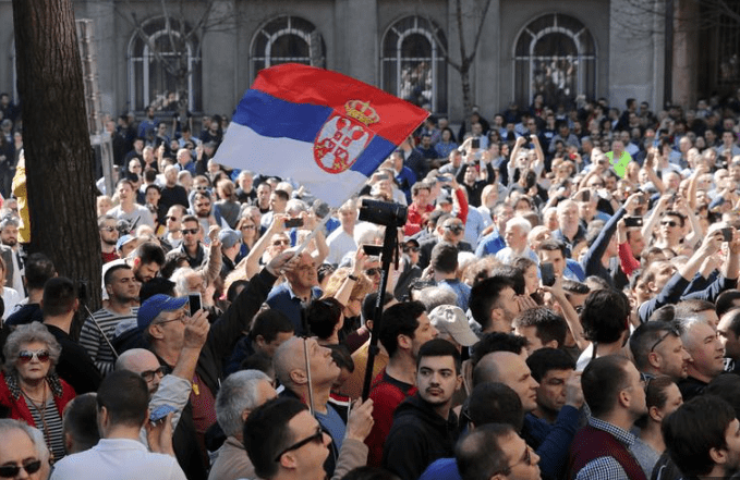 Protestë kundër planit gjerman/ Serbët pro rusë: Nuk e dorezojmë Kosovën