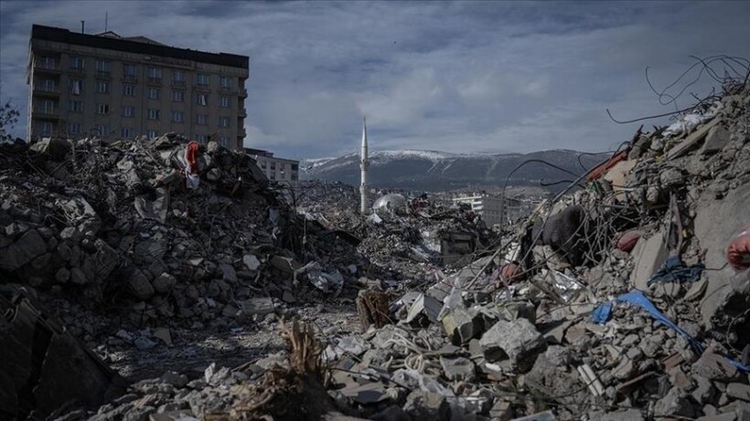 Ekipi i vullnetarëve nga Shqipëria: Gjetëm babë e bir të përqafuar përjetësisht nën rrënoja në Türkiye