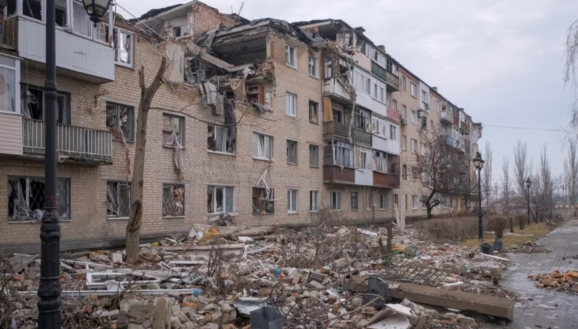 Rusia ashpërson betejën për qytetin ukrainas të Bahmutit