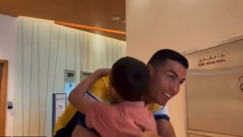 Cristiano Ronaldo me zemër të madhe, i plotëson dëshirën djaloshit sirian të prekur nga tërmeti (VIDEO)