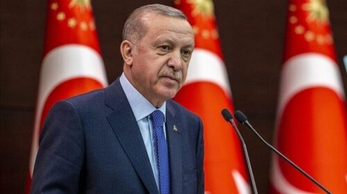 Kremlini: Vlerësojmë punimet dhe iniciativat e presidentit Erdoğan për ruajtjen e paqes