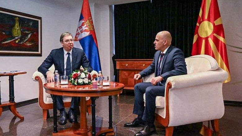 Kovaçevski e takon Vuçiqin, i uron suksese në bisedimet e sotme në Ohër