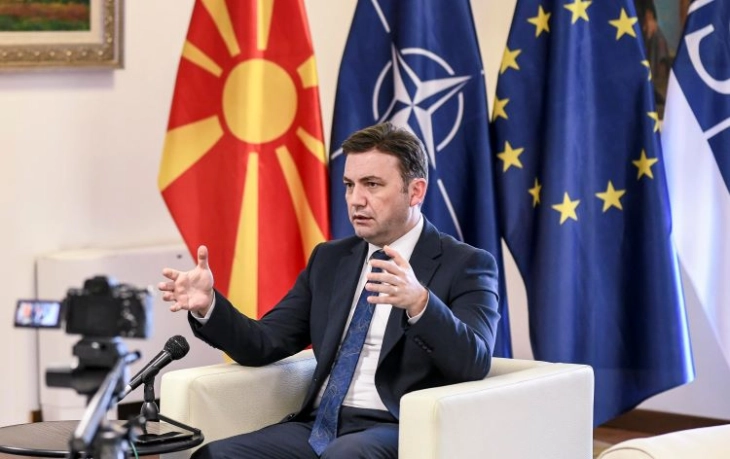 Osmani: Konsensusi mbipartiak për ndryshimet kushtetuese e ka shtruar rrugën e marrëdhënieve evropiane midis Shkupit dhe Sofjes