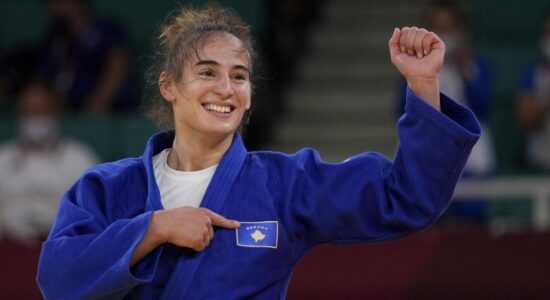 Nora Gjakova shkon në finale, për medaljen e artë ka përballë një serbe