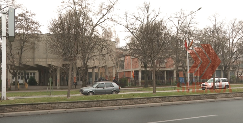 (VIDEO) Alarme për bomba në 32 shkolla, VMRO akuzon pushtetin për paaftësi