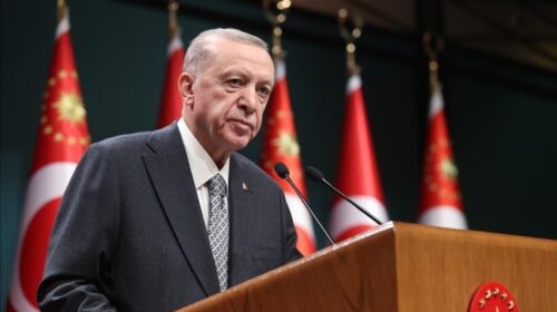 Erdoğan: Brenda një viti 488 mijë shtëpi të reja do të ndërtohen për viktimat e tërmeteve