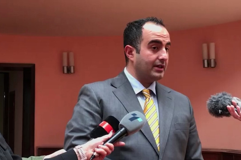 (VIDEO) Ministri Shaqiri premton se këtë shtator do të ketë libra