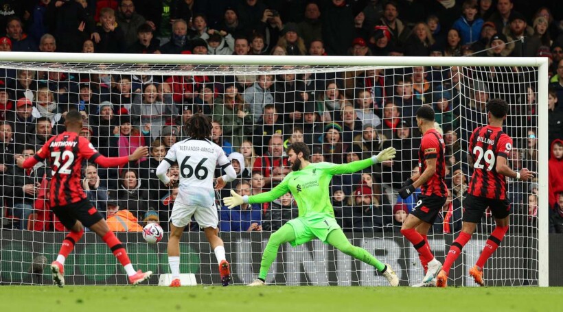 Liverpool harron United në transfertë, The Reds penalizohen edhe nga Salah
