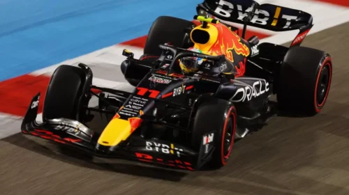 Perez niset i pari në Arabi, Leclerc i dyti me penalitet, telashe për Verstappen