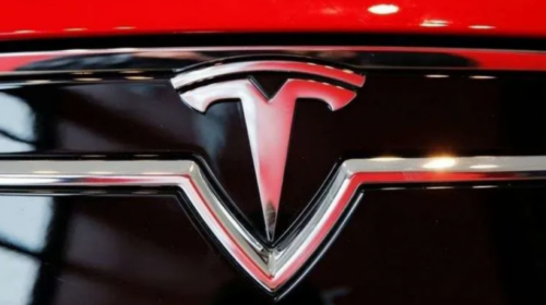 Tesla paditet për shkelje të privatësisë së klientëve