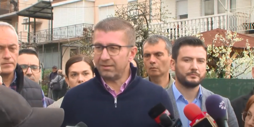 (VIDEO) Mickoski pranon ndryshime kushtetuese sipas shembullit kroat