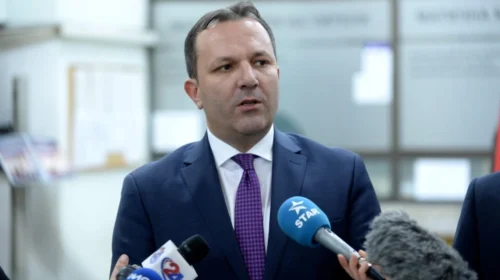 Spasovski: Është hipokrizi të jesh me BE-në vetëm me fjalë