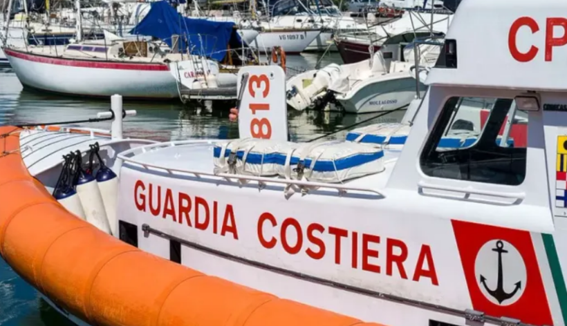 Italia po mundohet të shpëtojë 1200 emigrantë të cilët po udhëtojnë me dy varka peshkimi