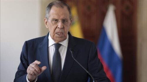 Lavrov: Rusia “nuk do të harrojë dhe nuk do të falë” SHBA-në për mosdhënien e vizave gazetarëve rusë