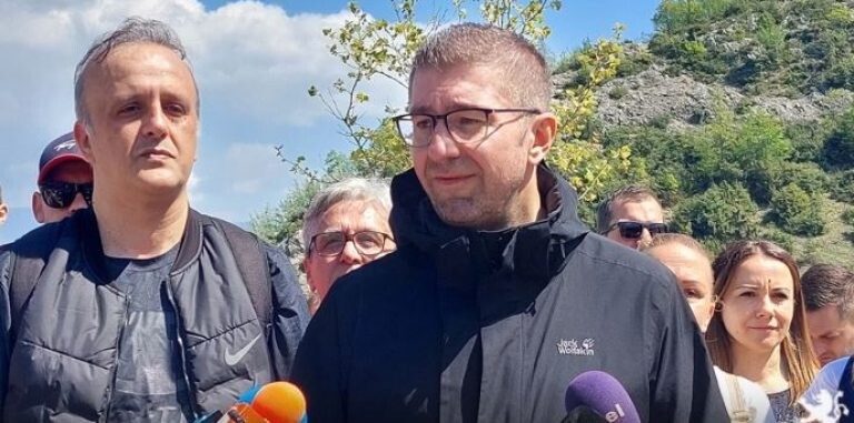 Mickoski: Edhe gjatë kohë nuk do të ketë punime në korridorin 8 ngase nuk ka projekt