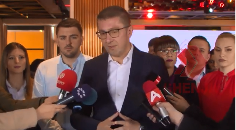 (VIDEO) Mickoski: Ka presion ndërkombëtar por nuk do të ketë ndryshime kushtetuese