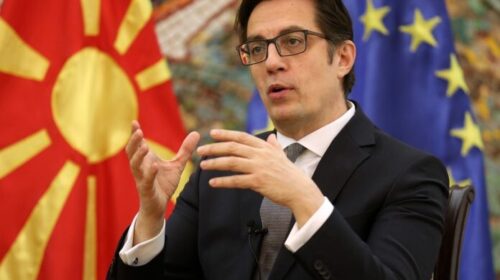 Pendarovski: Nuk më shqetëson zëvendësimi i 20% me gjuhën shqipe