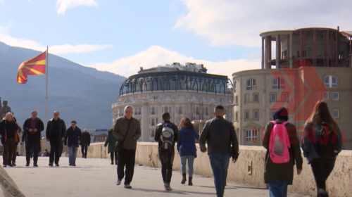 (VIDEO) Mashtrimi i ri kibernetik, vjedhin të dhëna bankare në emër të DAP-it