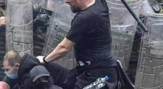 (VIDEO) Pas sulmeve të djeshme ndaj KFOR-it, sot situatë më e qetë në veri të Kosovës
