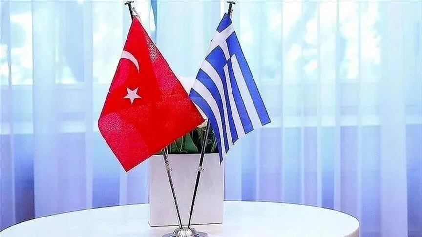 Turqia dhe Greqia ndërmarrin hapa për uljen e tensioneve në Detin Egje