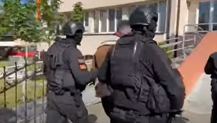 Kapet rrjeti i drogës në disa qytete, mes tyre një inspektor policie (VIDEO)