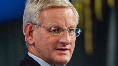 Bildt: Sulmet e militantëve serbë ndaj KFOR-it, më të rënda ndër vite